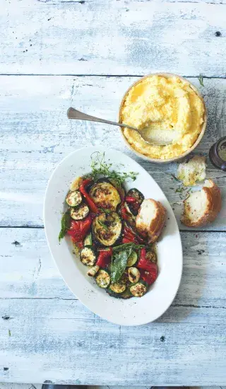 Lilek a cukety a papriky z pánve