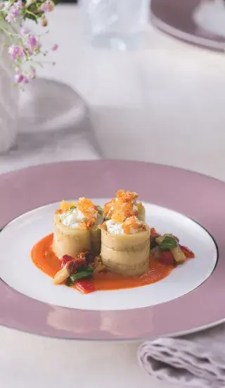 Lilkové rolky s ricottou & omáčka z pečené papriky