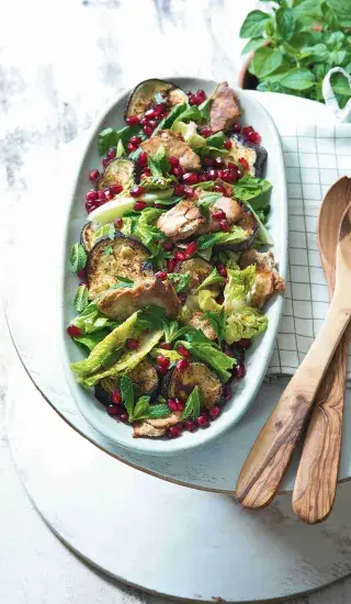 Lilkový salát s pitou