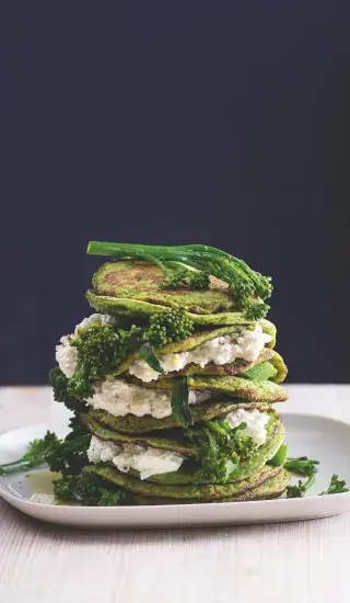 Lívanečky s čerstvým sýrem a brokolicí