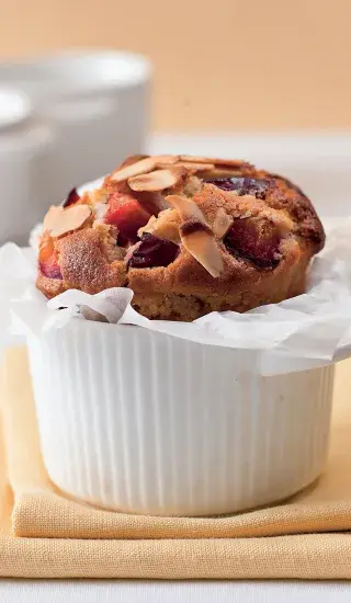 Mandlové muffiny se švestkami