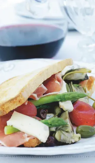 Italský megasendvič