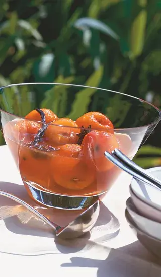 Hvězdný meruňkový kompot