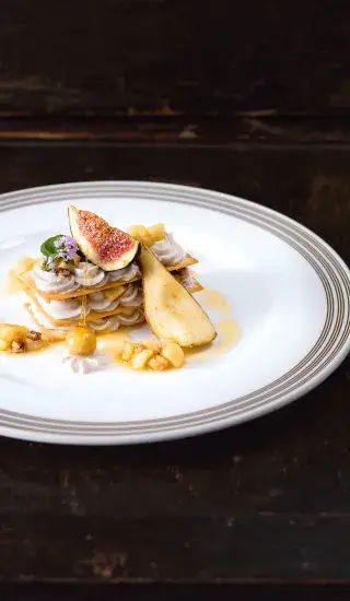 Millefeuille s hruškami a tvarohem