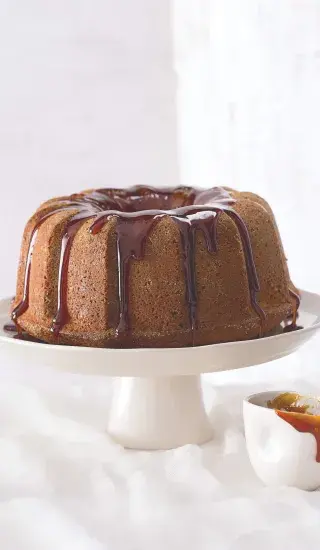 Mramorová chai bábovka s javorovým sirupem