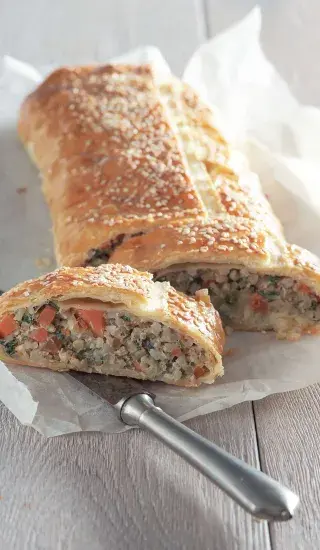 Mrkvovo-rýžový závin s mandlemi