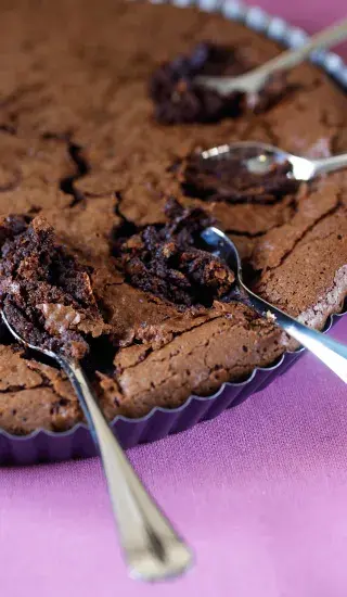 Rozpuštěná a upečená čokoláda