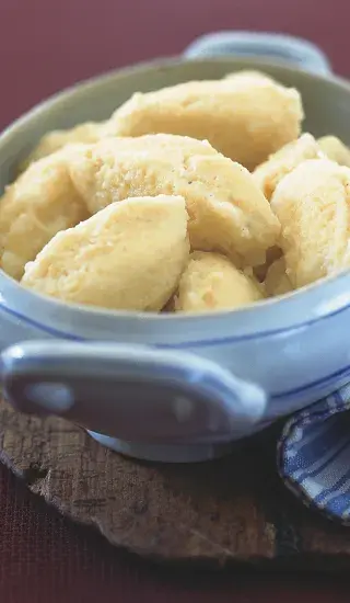 Jednoduché bramborové knedlíky