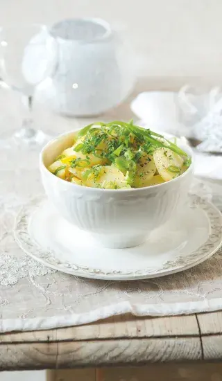 Odlehčený bramborový salát