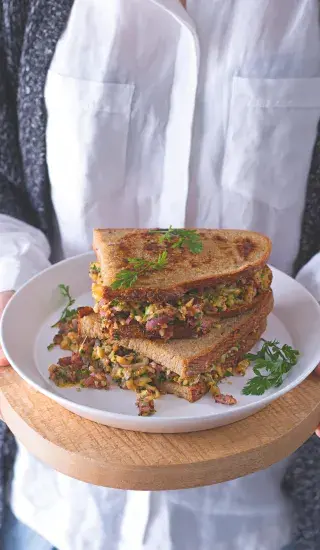 Opečený křupavý chleba