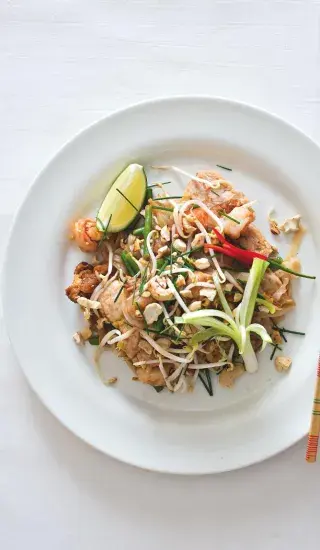 Smažené nudle pad thai