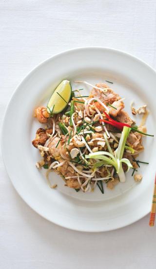 Smažené nudle pad thai