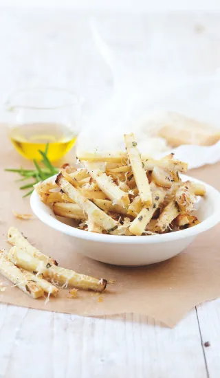 Pastinákové hranolky s parmazánem