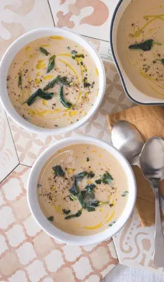 Polévka z pastináku a jablek