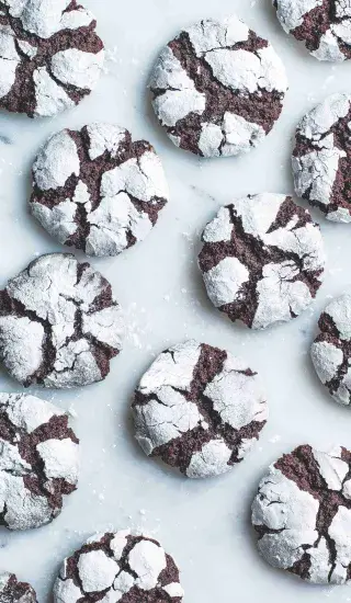 Popraskané čokoládové sušenky