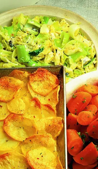 Jednoduché brambory na plechu