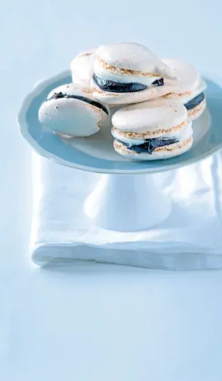 Oříškové pusinky s čokoládovo-kaštanovým krémem