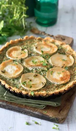 Quiche s bylinkami a kozím sýrem