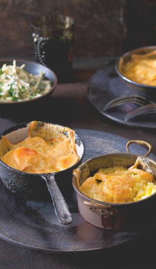 Raclette z trouby s celerovou remuládou