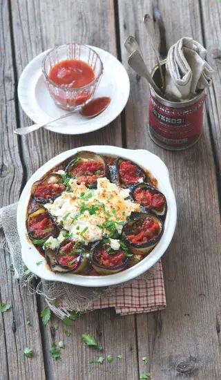 Zapečené lilkové závitky s masem 