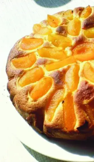 Ovocný koláč z pomazánkového másla