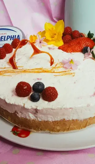 Limetkový cheesecake s malinami "Vítání jara"