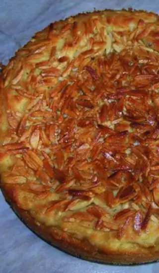 Jablečný koláč s mandlovou krustou