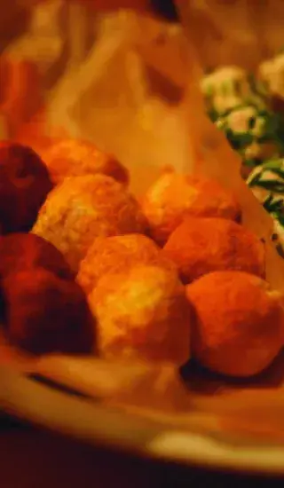 Sýrovo-šunkové party kuličky