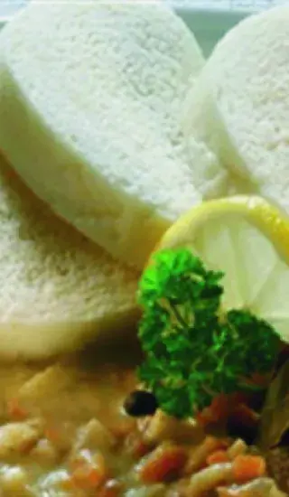 Houskové knedlíky z pekárny