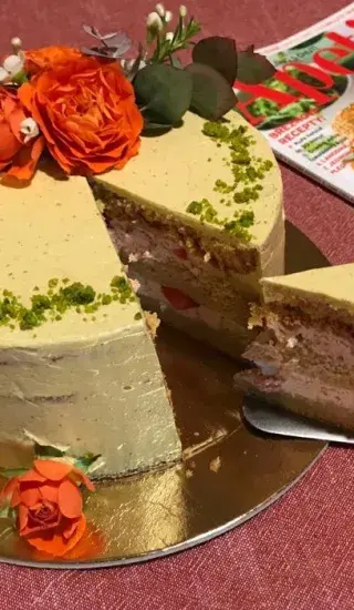 Pistáciový dort k 15. narozeninám Apetitu