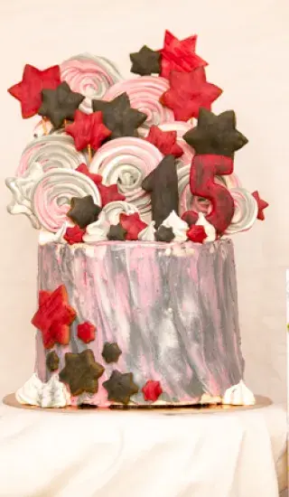 Slavnostní narozeninový dort