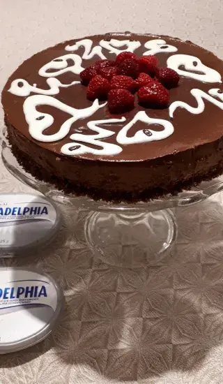 Nepečený čokoládový cheesecake pro milovníky čokolády