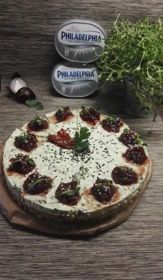 Špenátový cheesecake s cibulovou marmeládou
