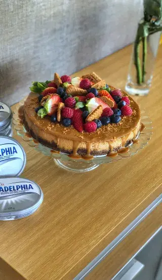 Karamelový cheesecake