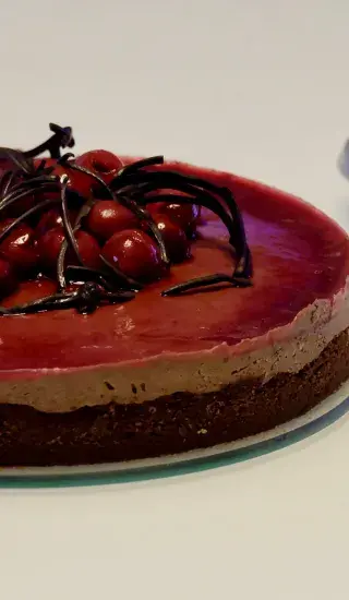 Pařížský cheesecake s višněmi