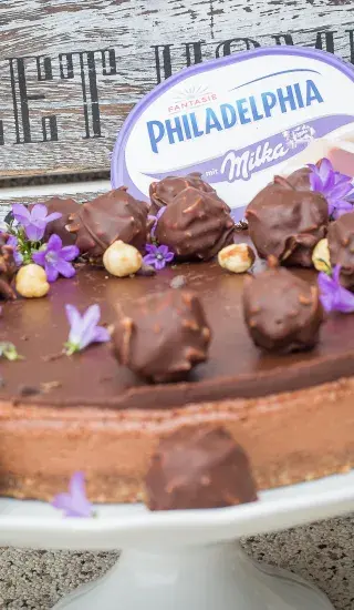 Nugátový cheesecake s domácími pralinkami bez lepku