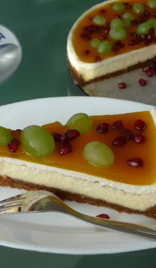 Krémový cheesecake s maracujovým želé