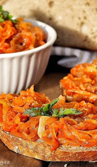 Pečená cuketa k chlebu