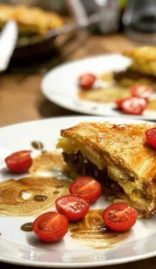 Plněný bramborový koláč