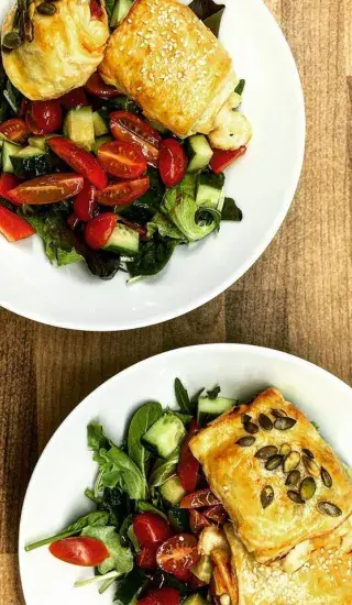 SALÁTEK S PLNENÝMI BAGETKAMI