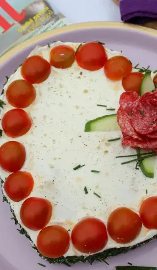 Slaný dort z toustového chleba