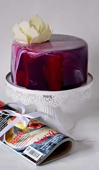 Čokoládové zrcadlo s květinou