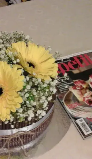 Narodeninová pistáciová torta