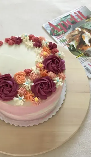 Čokoládový tort se třemi krémy