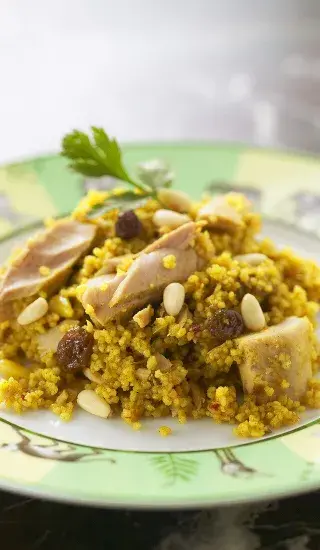 Tuňákový salát s kuskusem