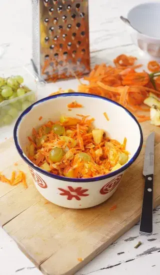 Klasický mrkvový salát