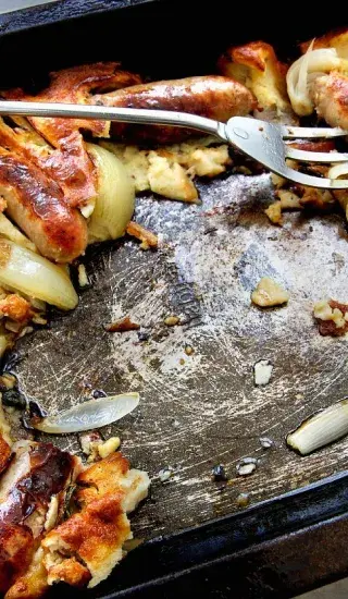 Klobásky zapečené v těštíčku