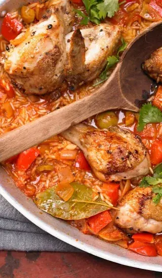 Kuře s rýží v jednom hrnci