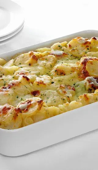 Zapečené brambory s mletým masem