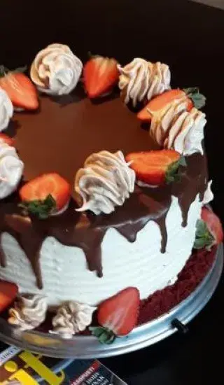 Red Velvet s oreo naplní a pusinkovými větrníčky